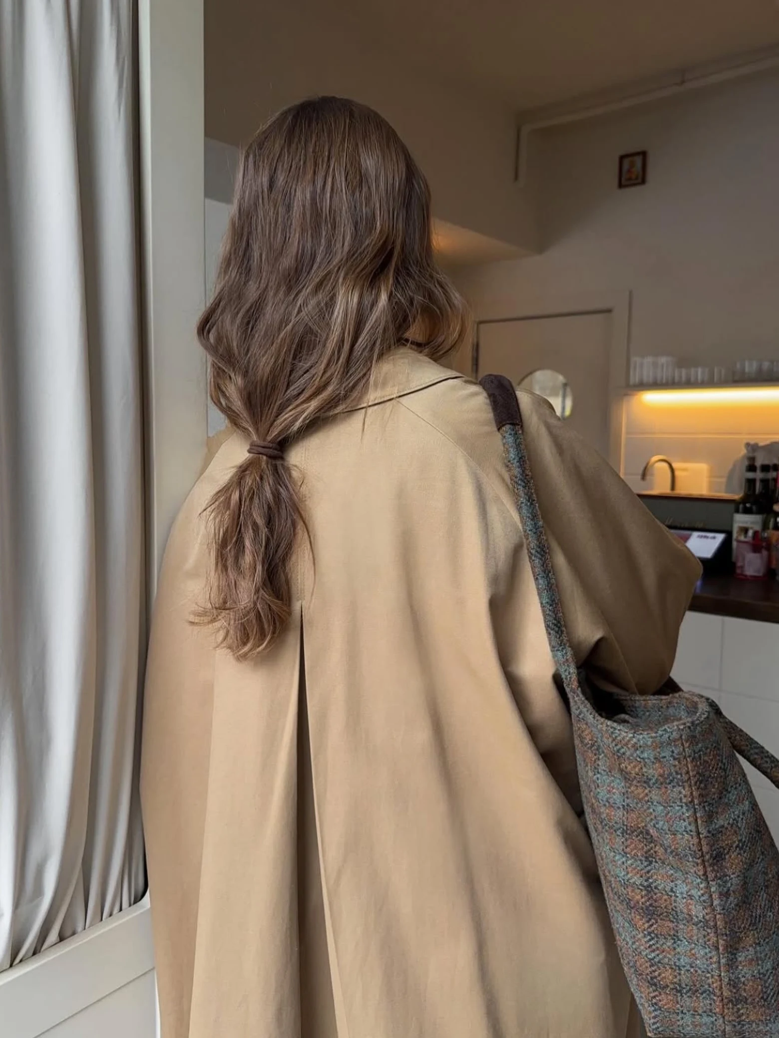 Wavy Low Ponytail